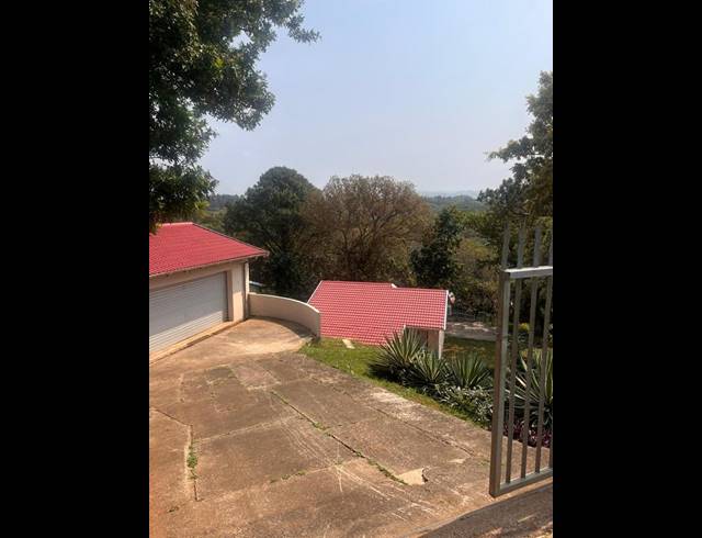 2 BEDROOM HOUSE FOR SALE IN UVONGO